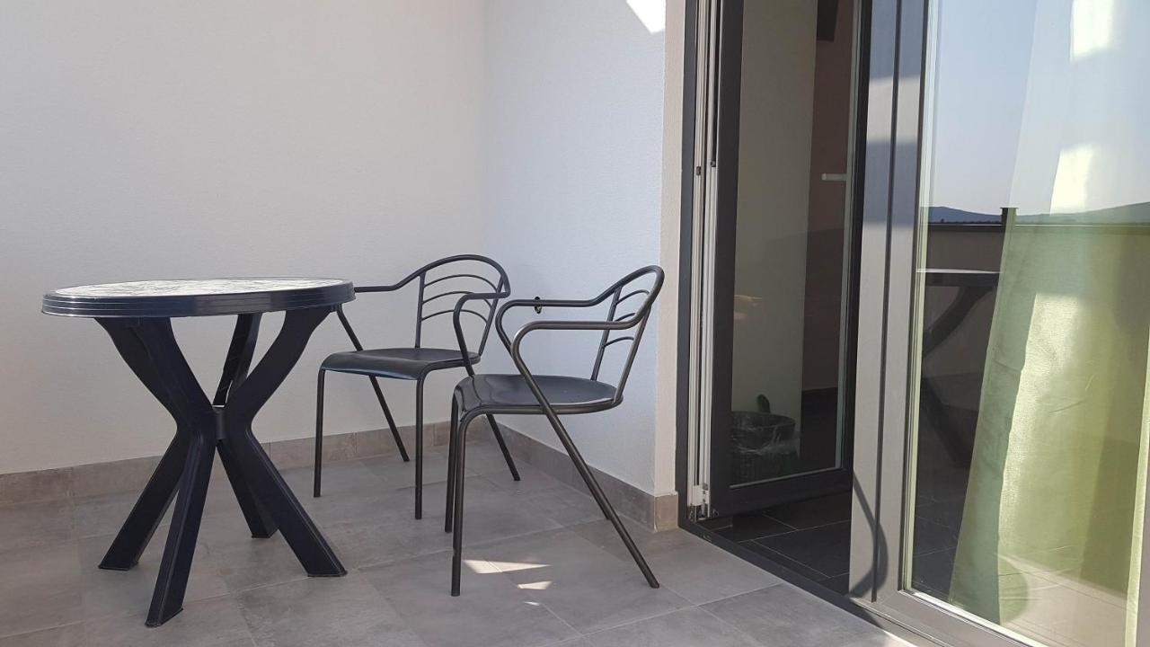 Apartments Star With Pool Biograd Na Moru Dış mekan fotoğraf