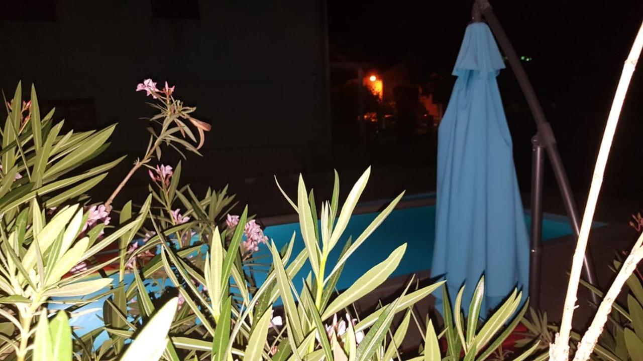Apartments Star With Pool Biograd Na Moru Dış mekan fotoğraf